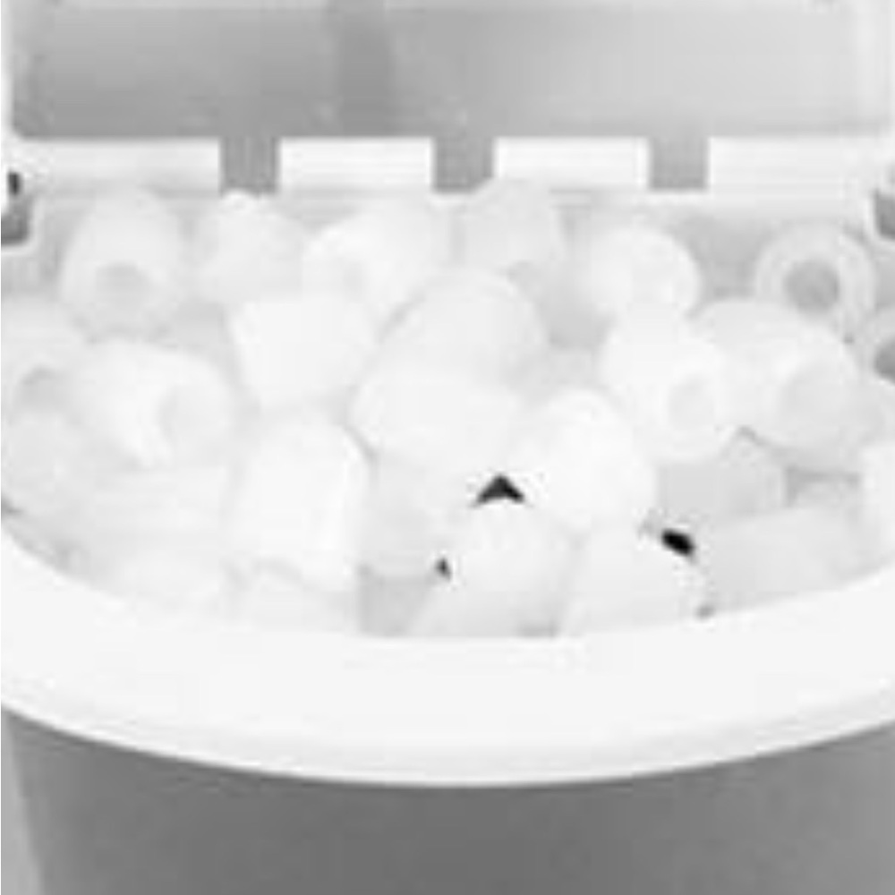 Magic Chef Portable Ice Maker - Picture 6 of 6